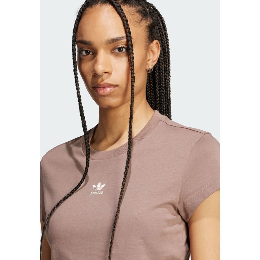 Adidas Original T-shirt slim Essentials