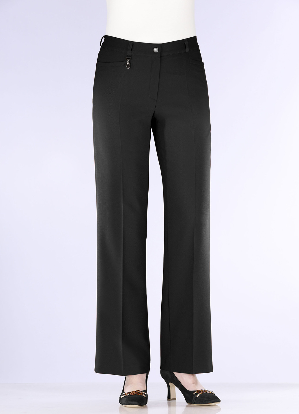 Elegante Hose mit apartem Zieranhänger