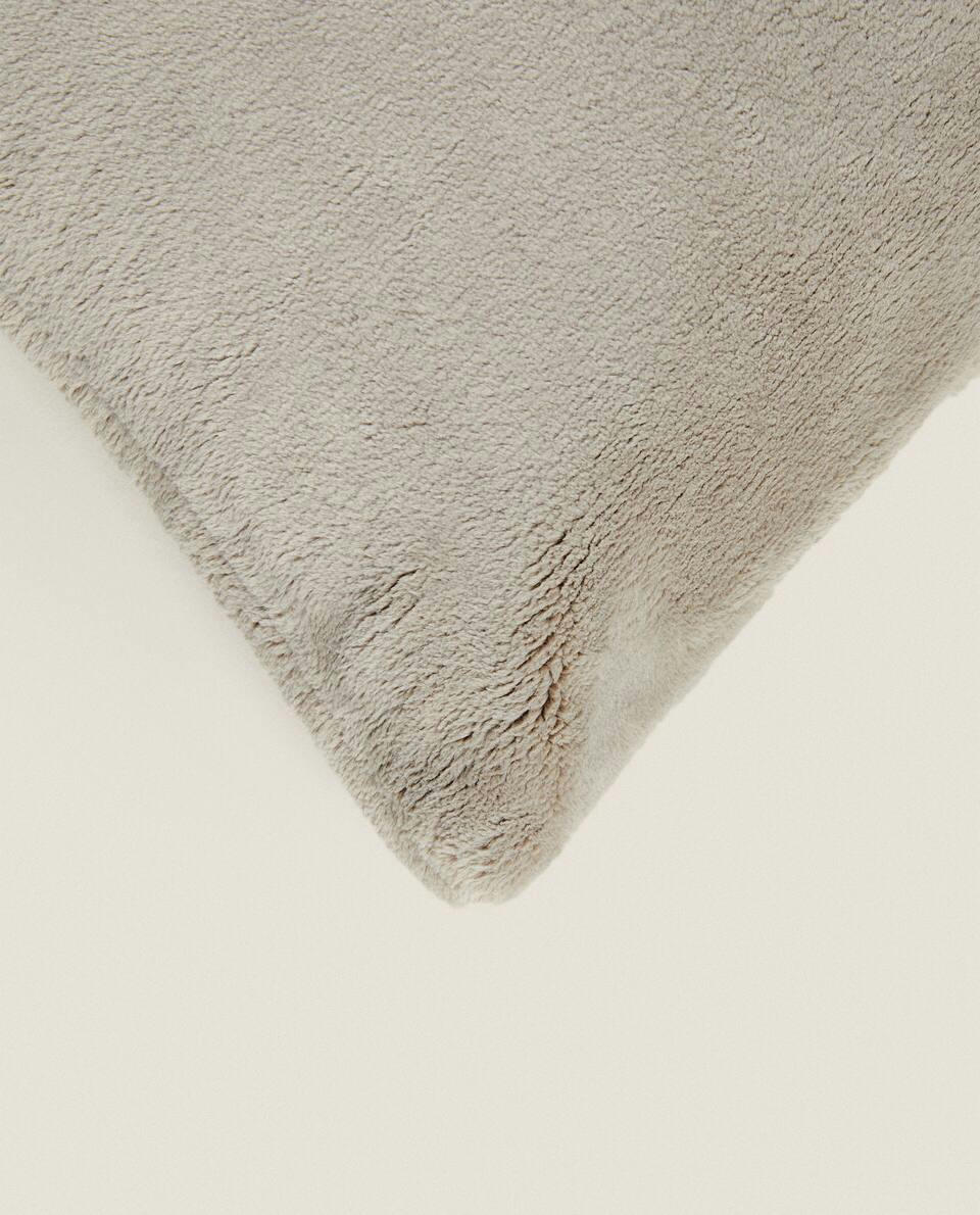 CAPA DE ALMOFADA DE LÃ