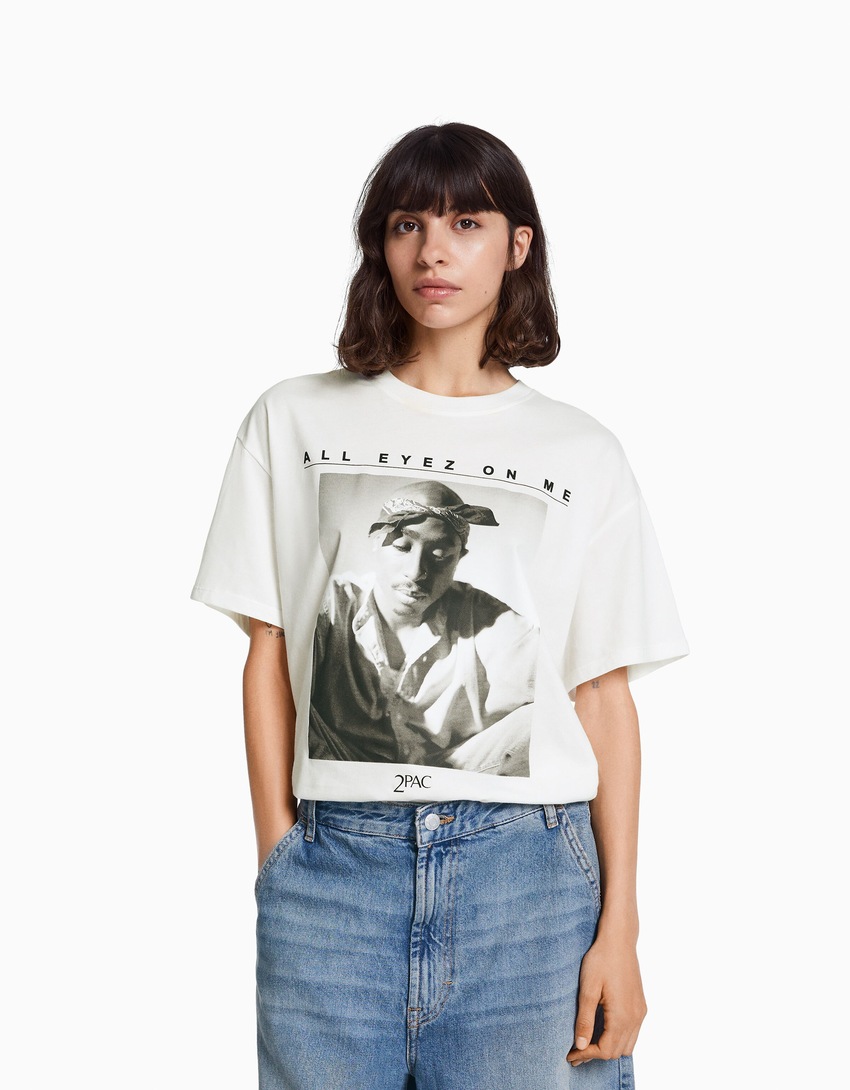 Camiseta Tupac de manga curta e corte regular