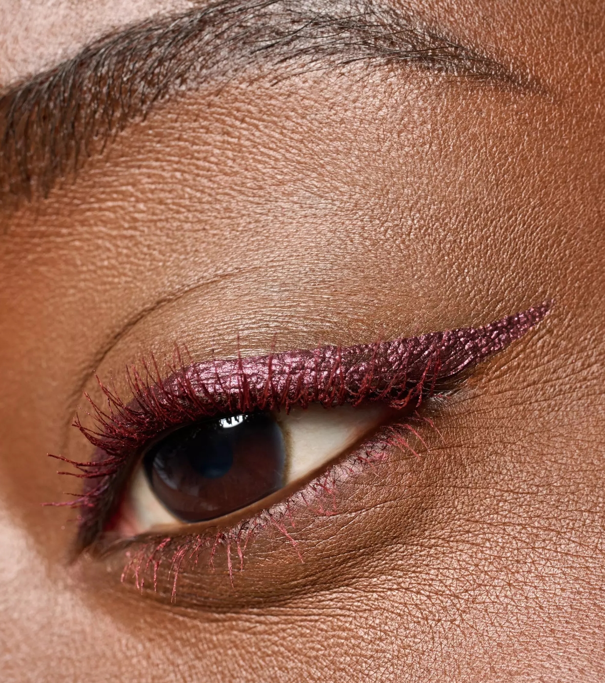 essence - Delineador Líquido Metálico COLOUR it! - 02: Dark Cherry