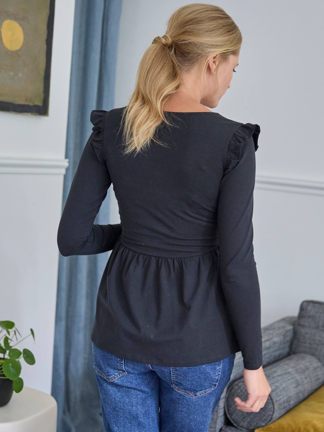 Blusa estilo camiseta para gestantes e lactantes em argila