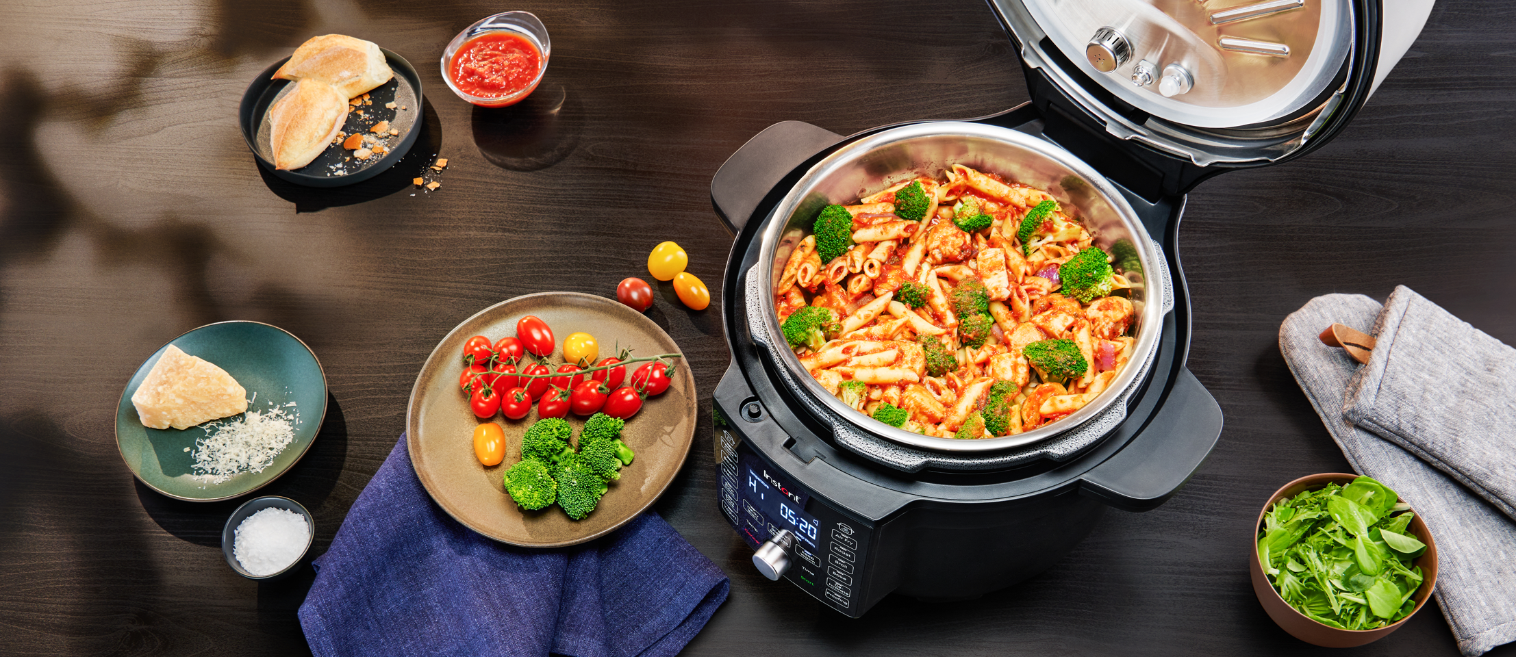 Instant Pot - Duo Crisp 13-i-1 Trykkoger med Air Fryer Låg, 6.2L - 1500W