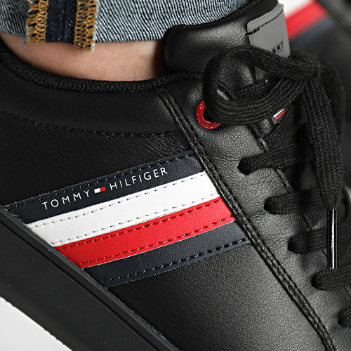 Baskets Essential Leather Cupsole 4921 Triple Black