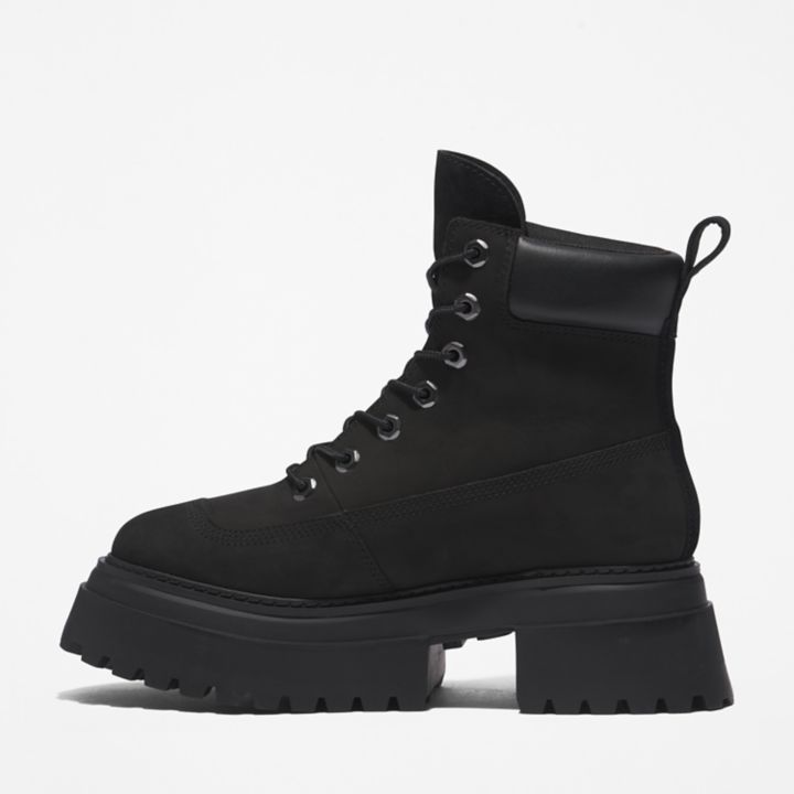 Bota Timberland Sky de 6 polegadas com cadarço para mulheres na cor preta.