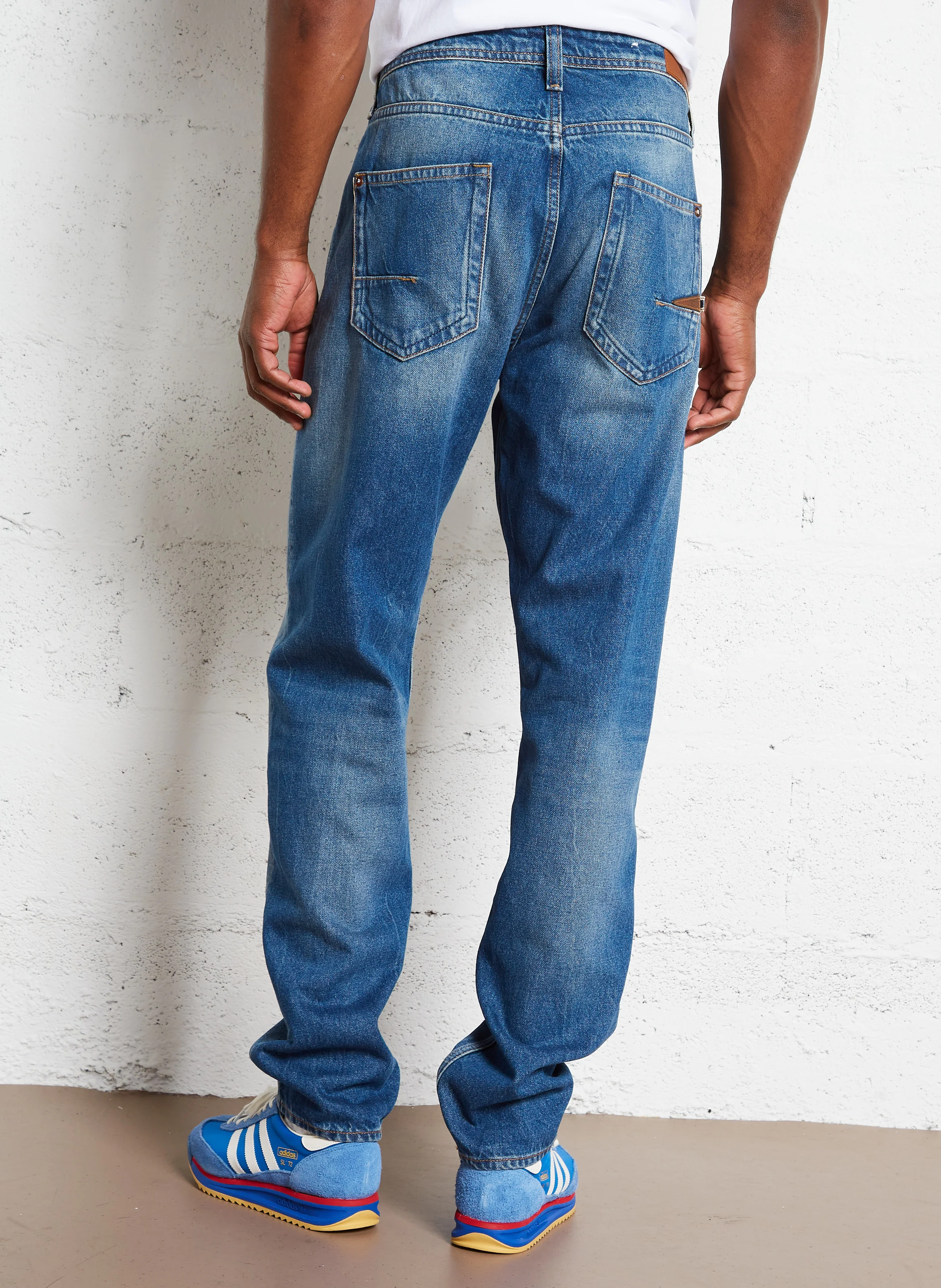 800/60 - Jean droit délavé en coton mélangé | Bleu