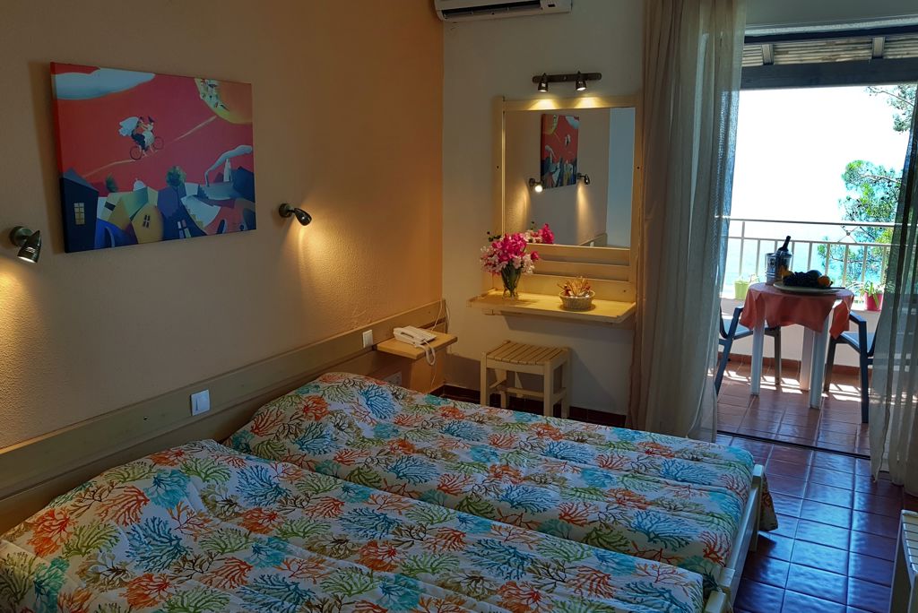 Nautilus Barbati Logies en ontbijt - Hotel