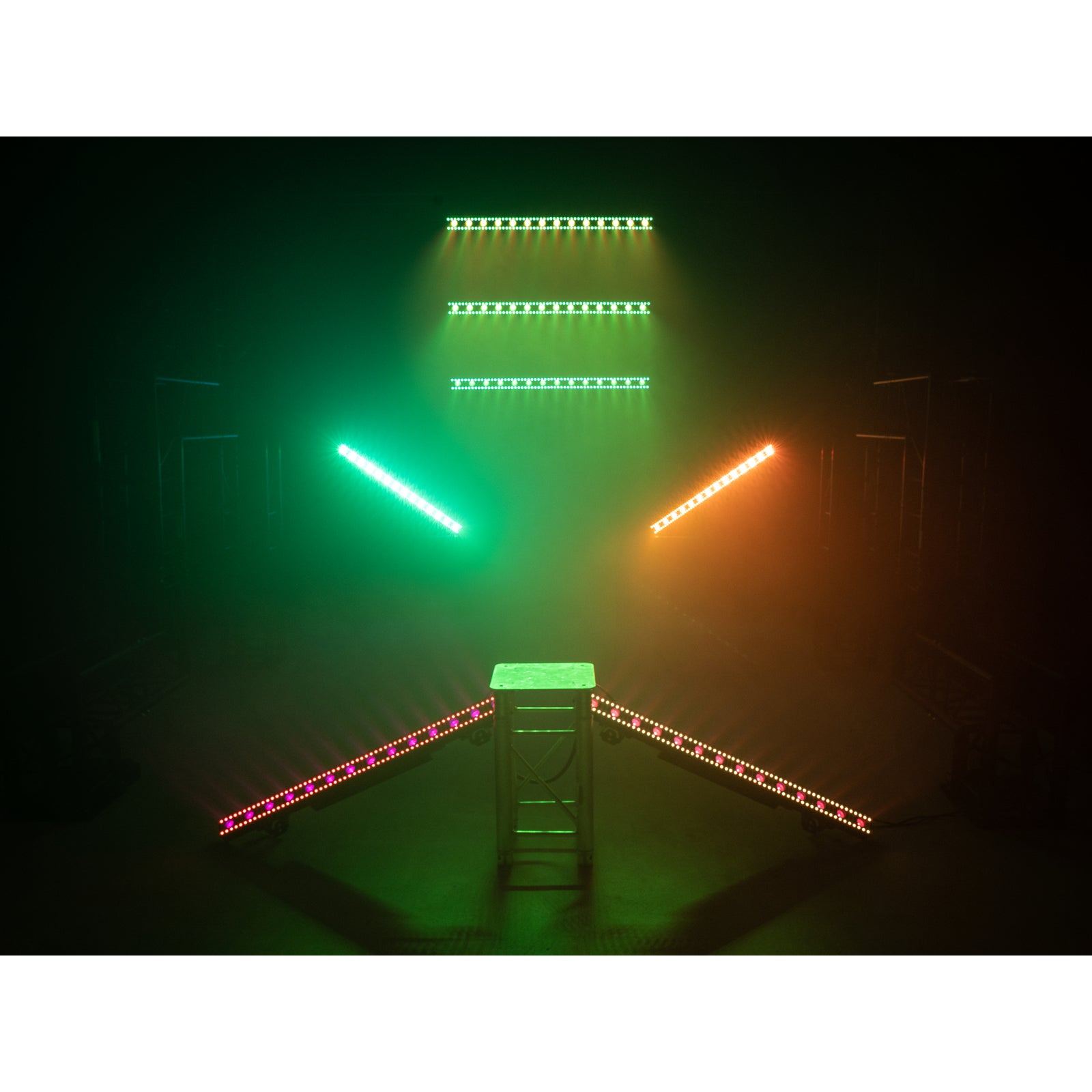 Eurolite LED STP-15 QCL Bar 3-in-1 RGBW LED bar