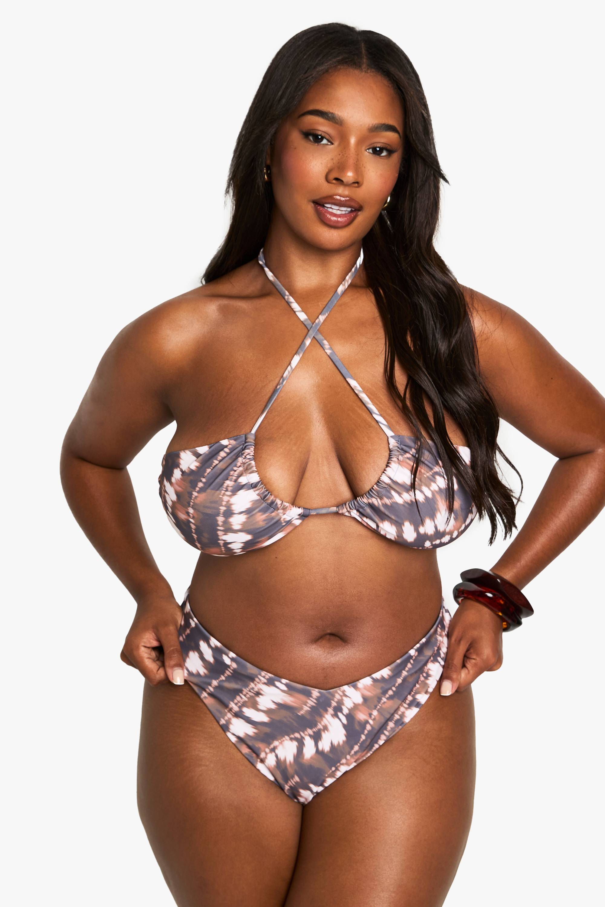 boohoo Plus Tie Dye Bas de Bikini Grande Taille V à Jambe Haute