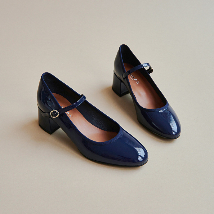 Babies à talons  en cuir verni bleu