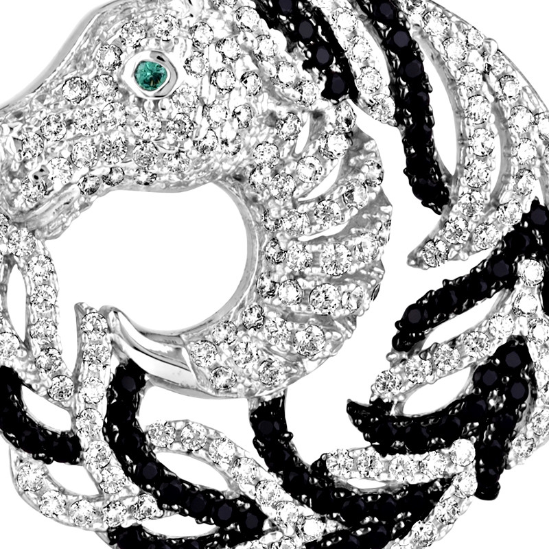 Boucles d'oreilles Cheval en Argent orné de 470 Cristaux Swarovski Zirconia Noirs et Blancs