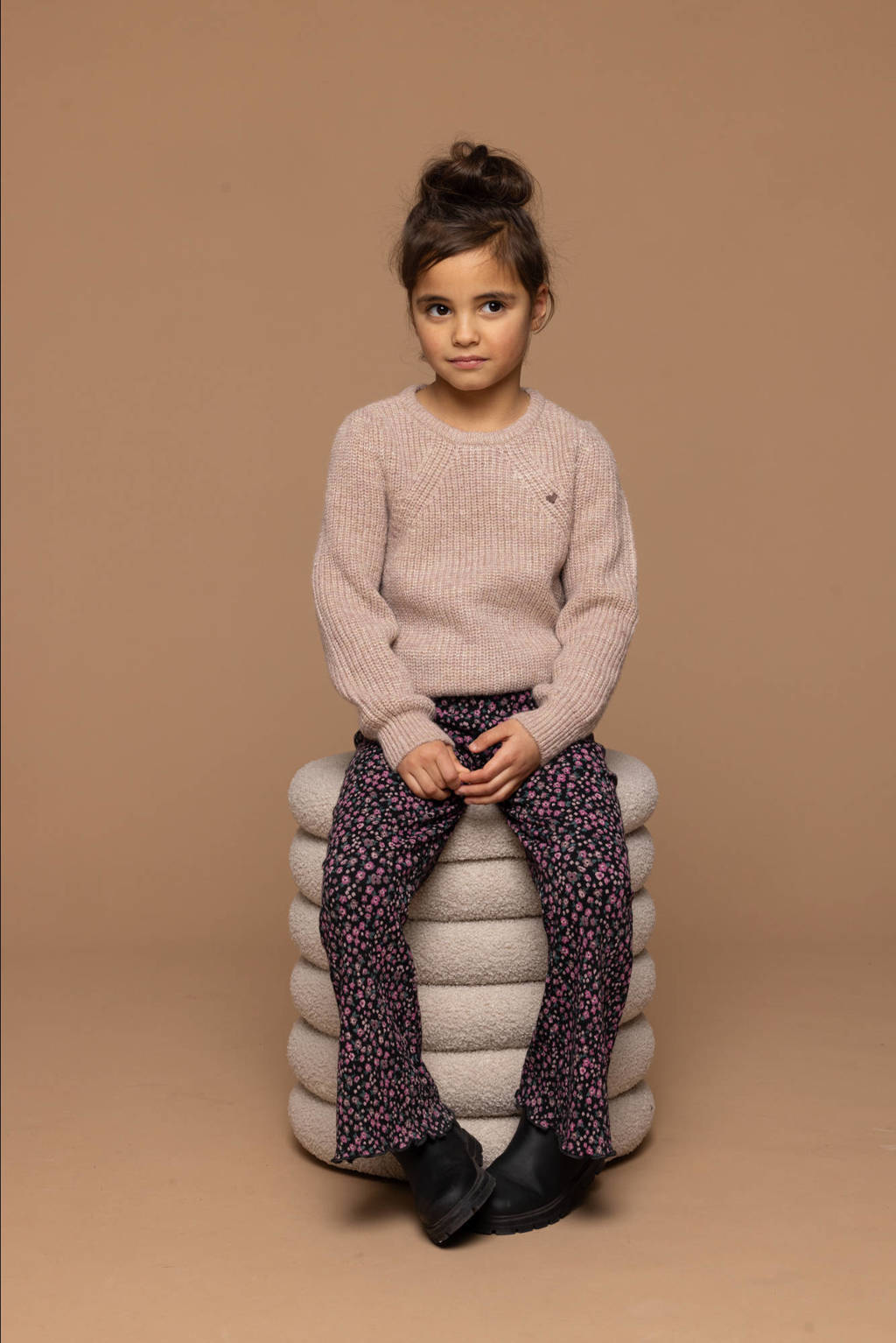 LOOXS gebloemde flared broek zwart/fuchsia