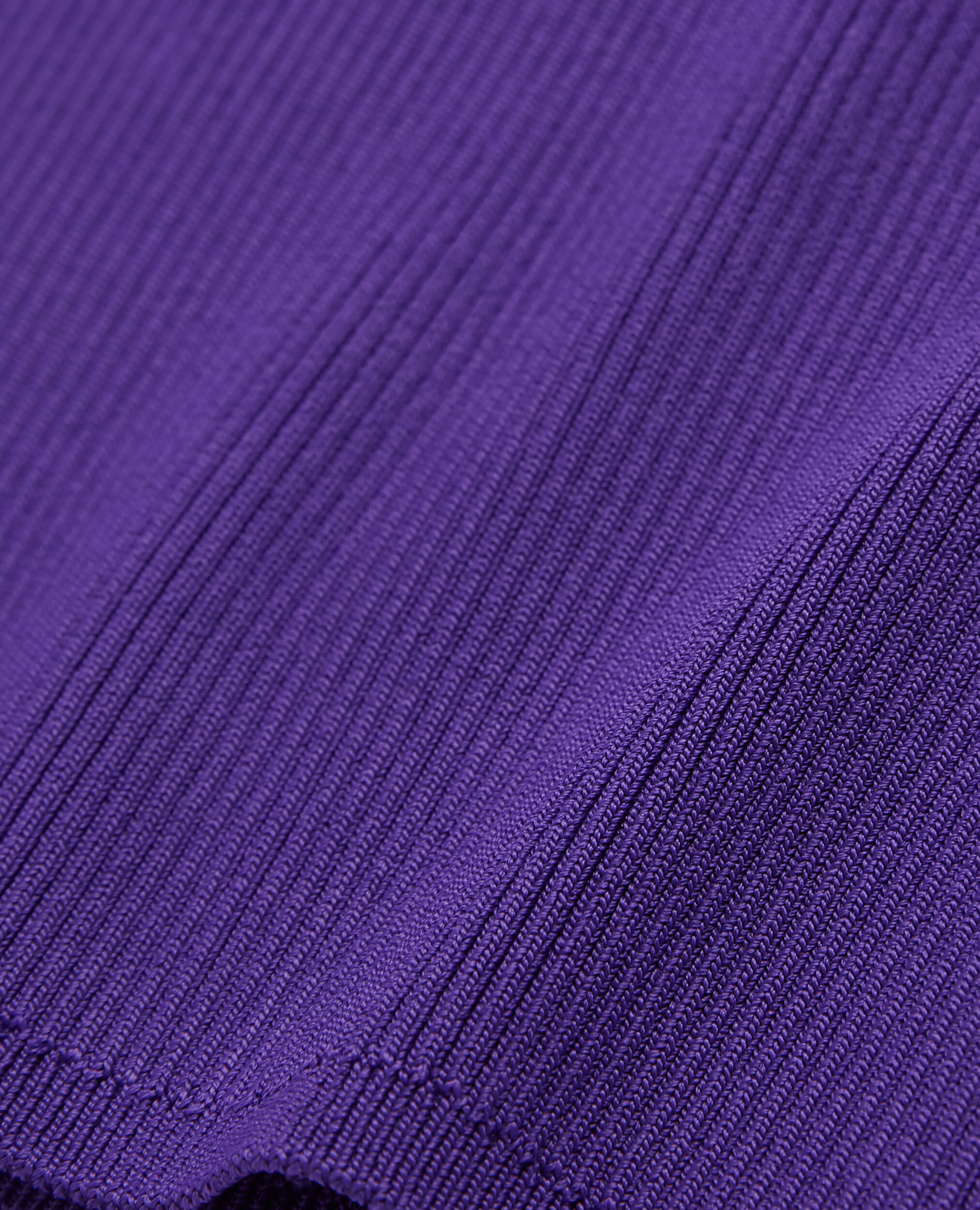 Pull moulant violet
