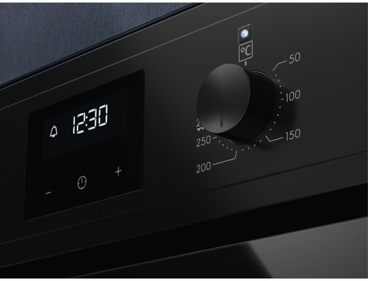 ELECTROLUX - Four encastrable catalyse EOF3C40TH, Noir mat, Série 600, SurroundCook,
