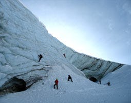 Eisklettern im Piztal als besondere Geschenkidee