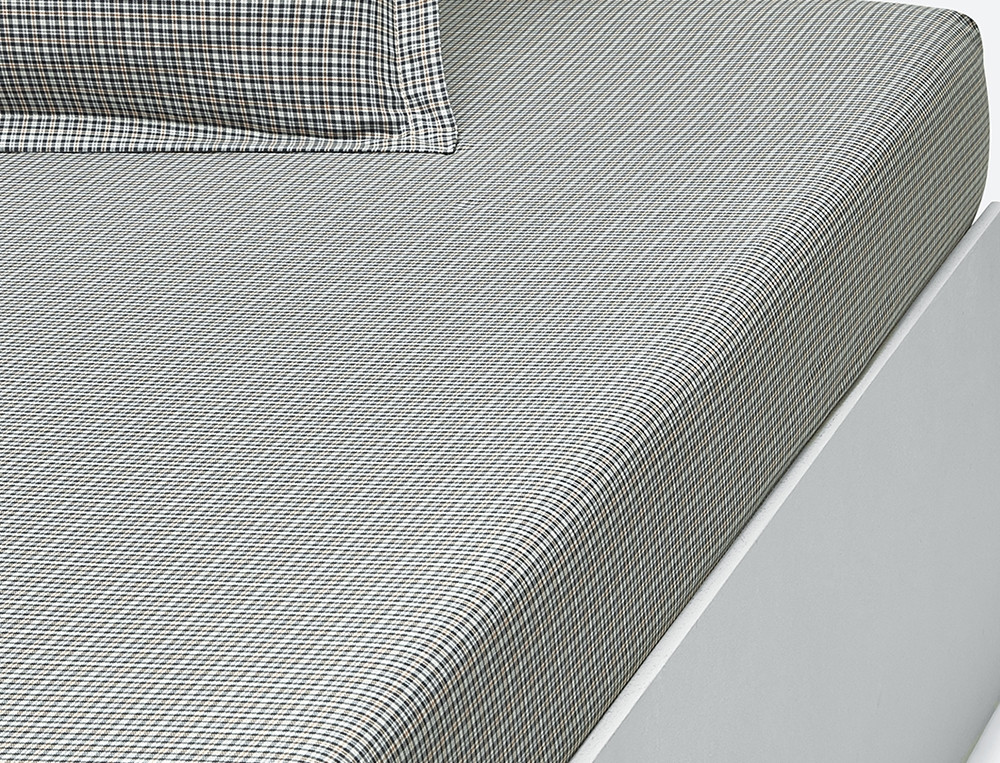 Drap-housse-En gris majeur