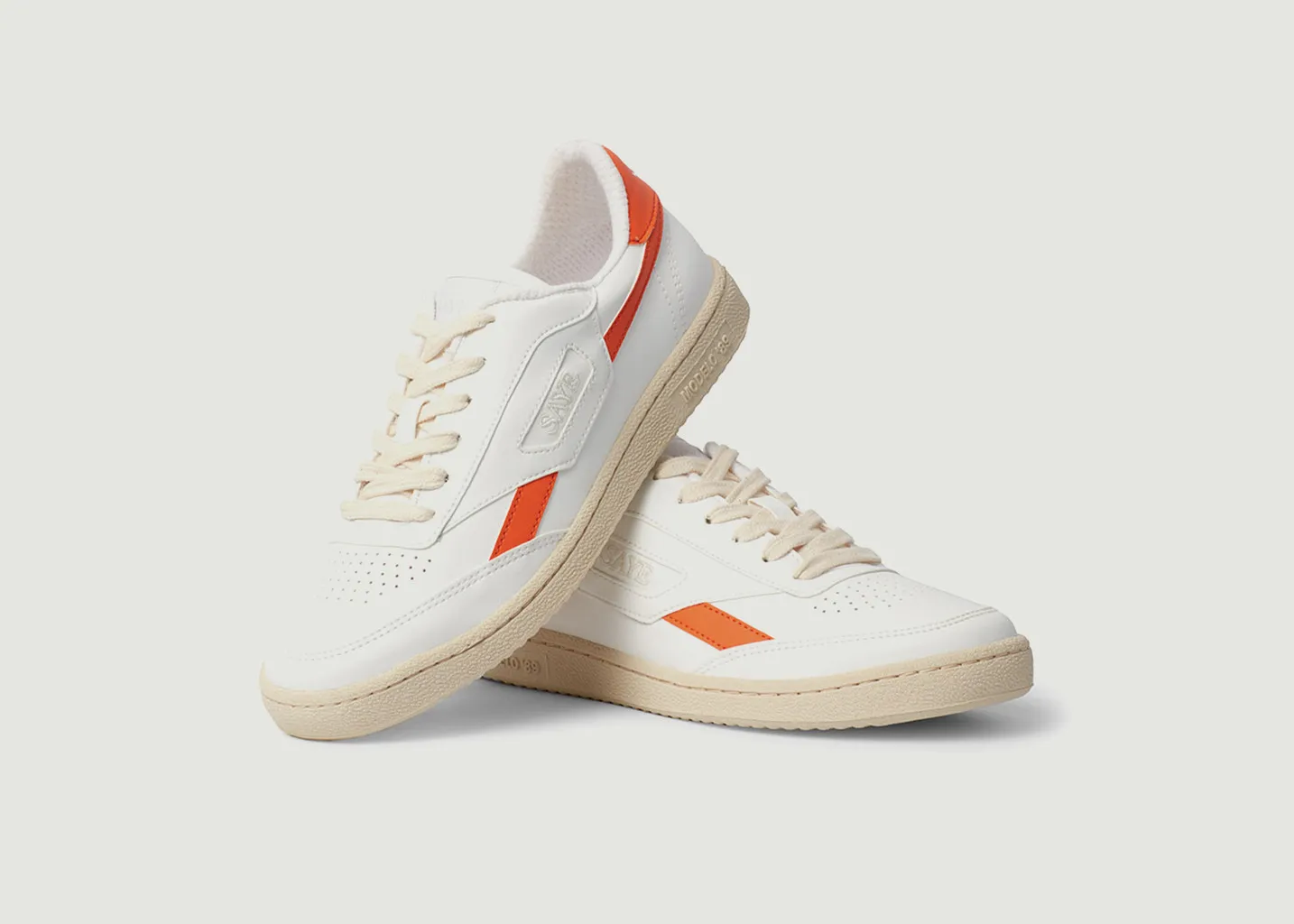 Baskets Modelo 89' naranja Saye