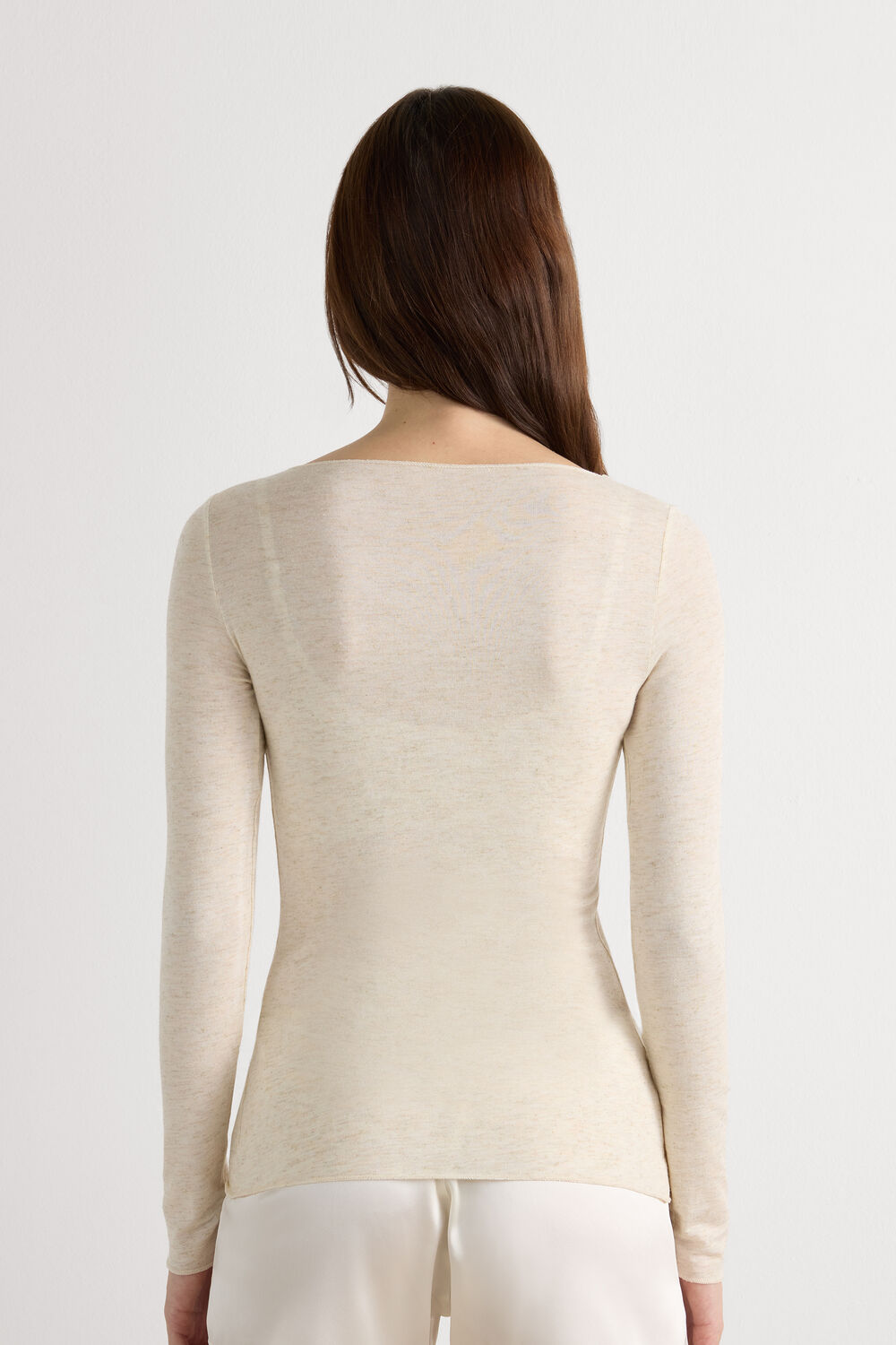 Blusa de gola redonda em modal leve com lamê de cashmere
