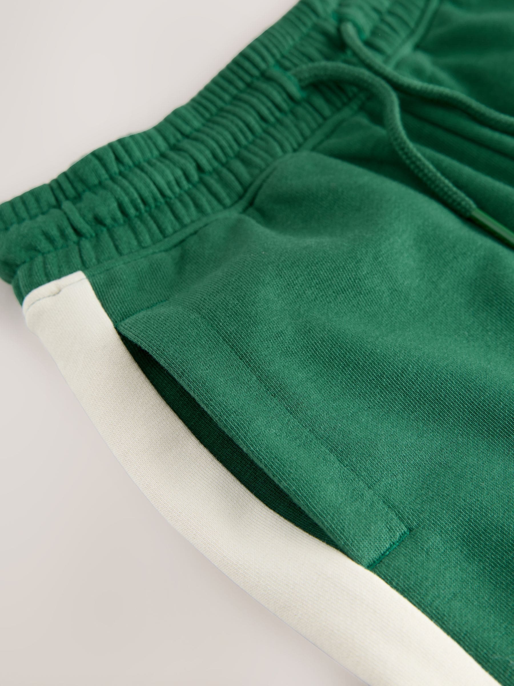 Groen - Joggingbroek met vlakken en wijde pijpen (3-16jr)