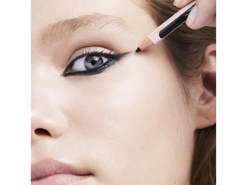 L'Oréal Paris Kajal Color Riche Le Kohl 120 Immaculate Snow Hochwertiger Kajalstift für präzises Auftragen und langen Halt