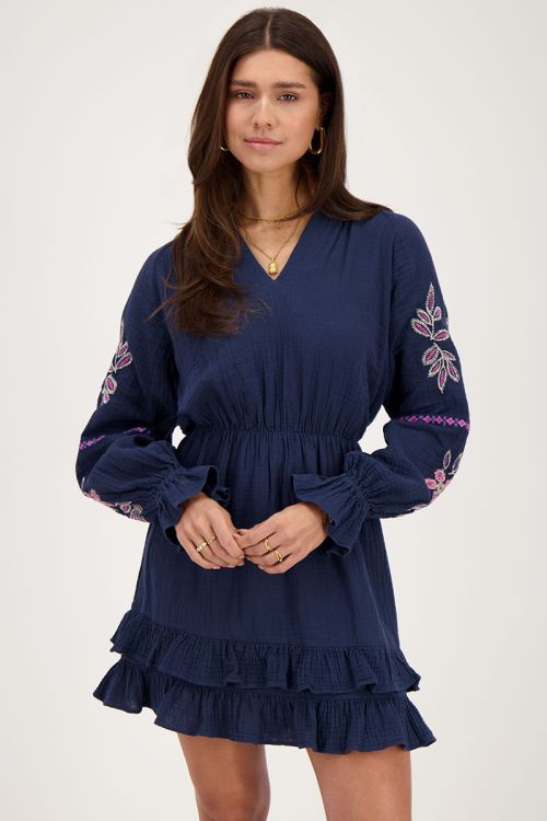 Donkerblauwe jurk met embroidery