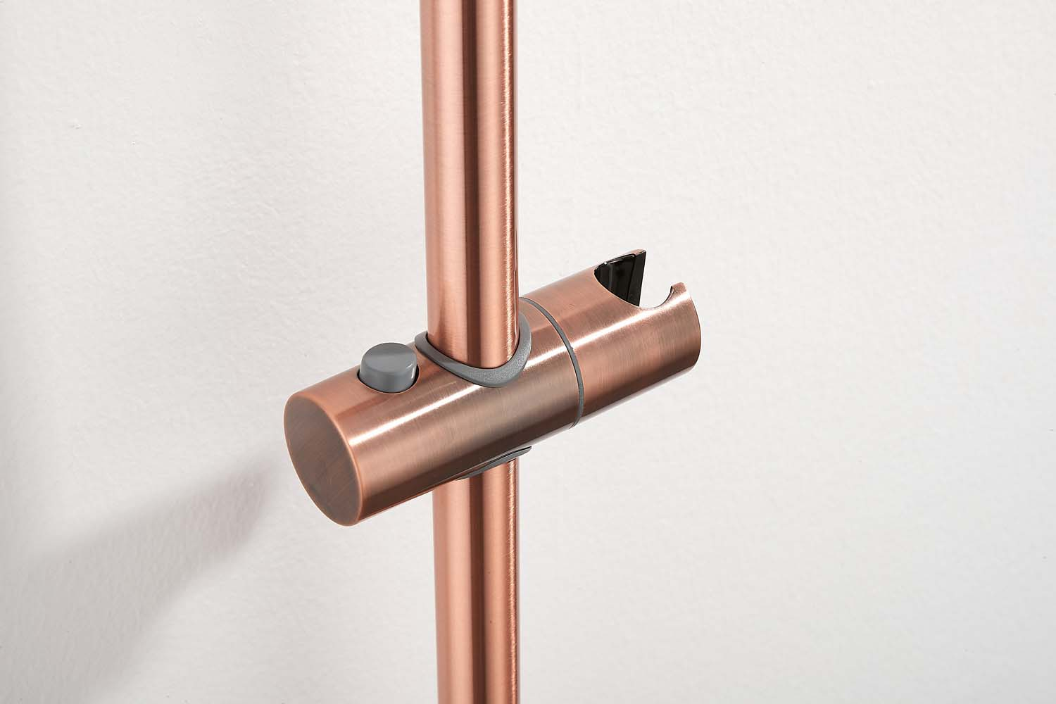 Saniclear Plus douche glijstang met wateraansluiting 60cm geborsteld koper