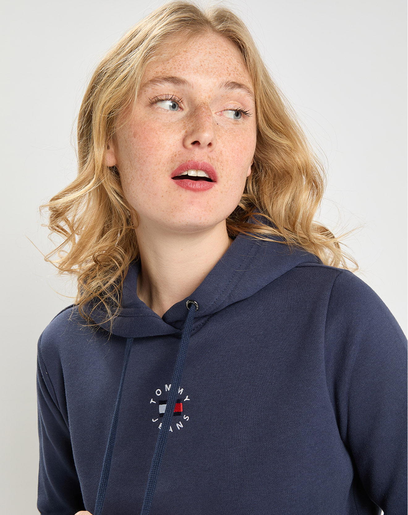 Tommy Jeans Sweat Tiny Tommy bleu marine