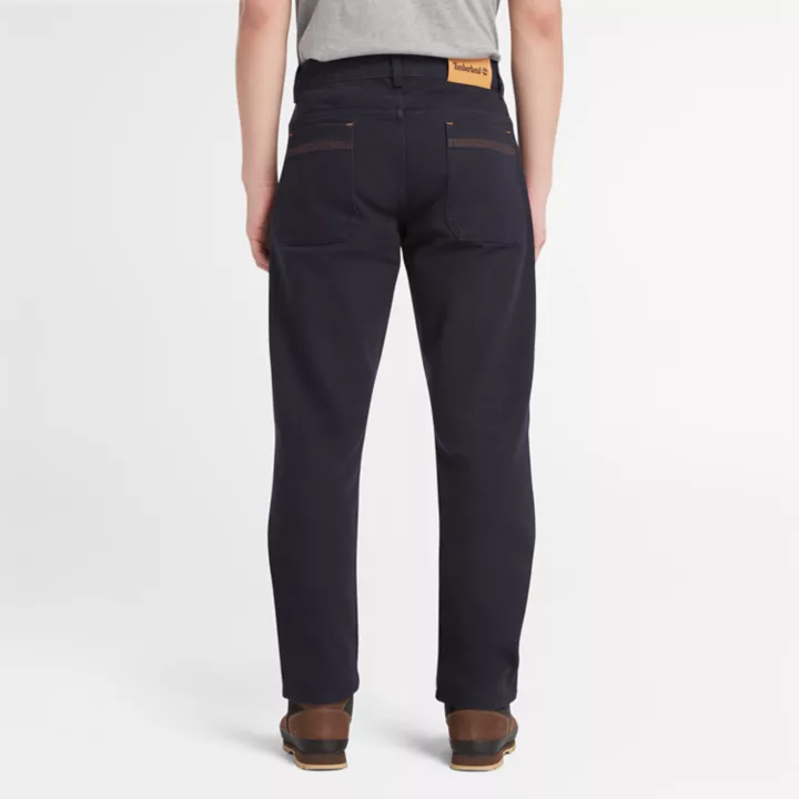 Calças retas Sandown de 5 bolsos para homem, na cor azul marinho.