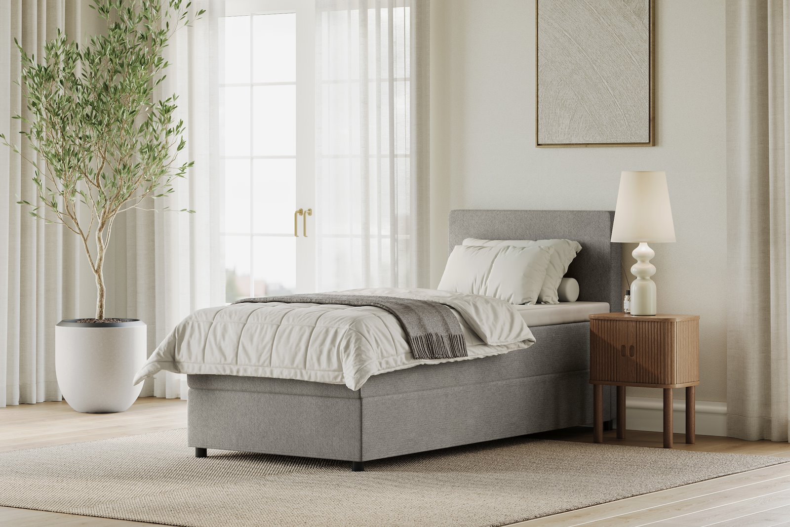 Premium 10 oppbevaringsseng 120x200 cm Magasinseng med oppbevaring, åpnes fra siden. I tekstil terranova 08 krem, med medium fasthetsgrad og premium 10 overmadrass,sorte ben. Sengegavl selges separat.