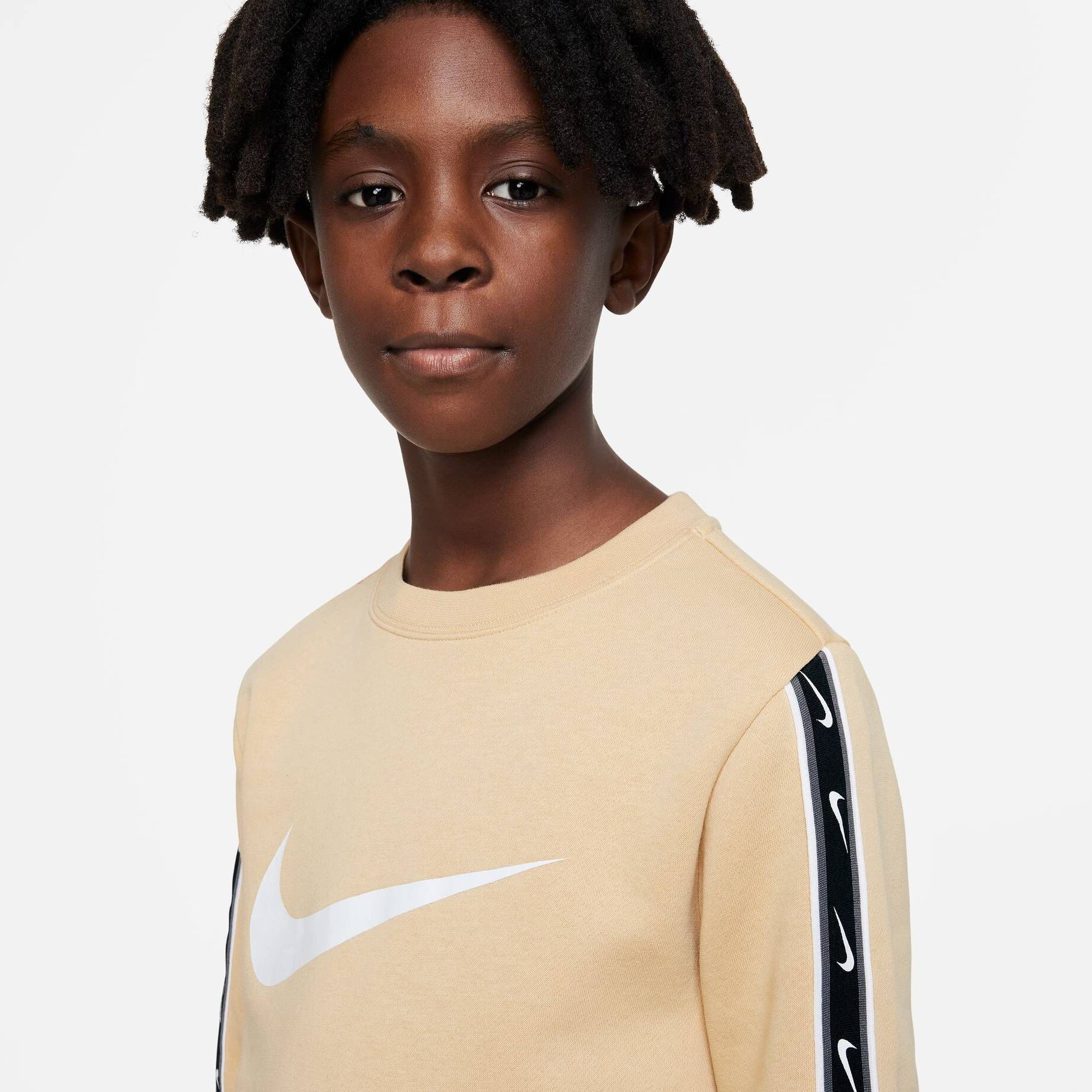 Nike Sportswear| Jungen Sweatshirt REPEAT