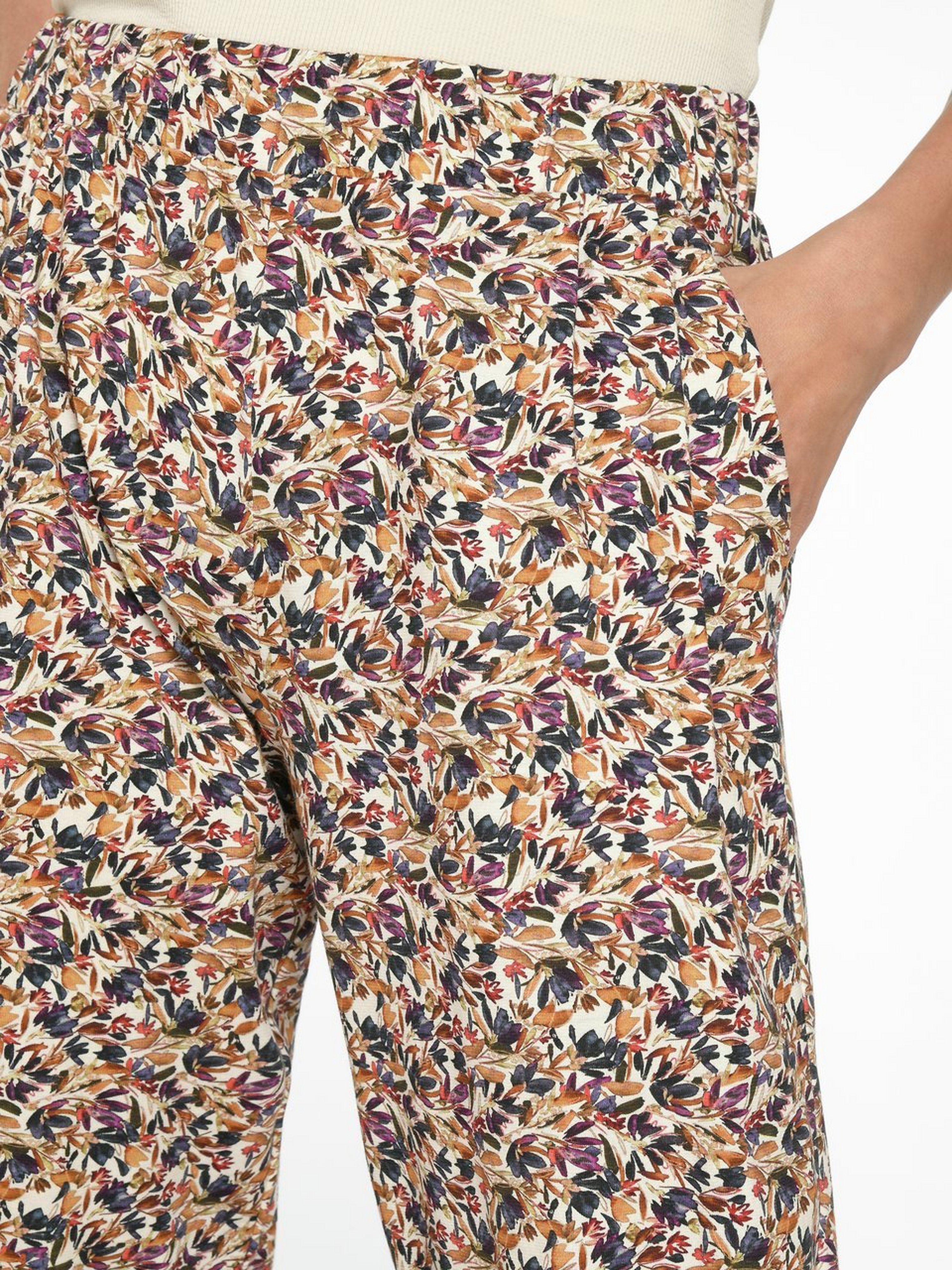 Knöchellange Bundfalten-Hose
