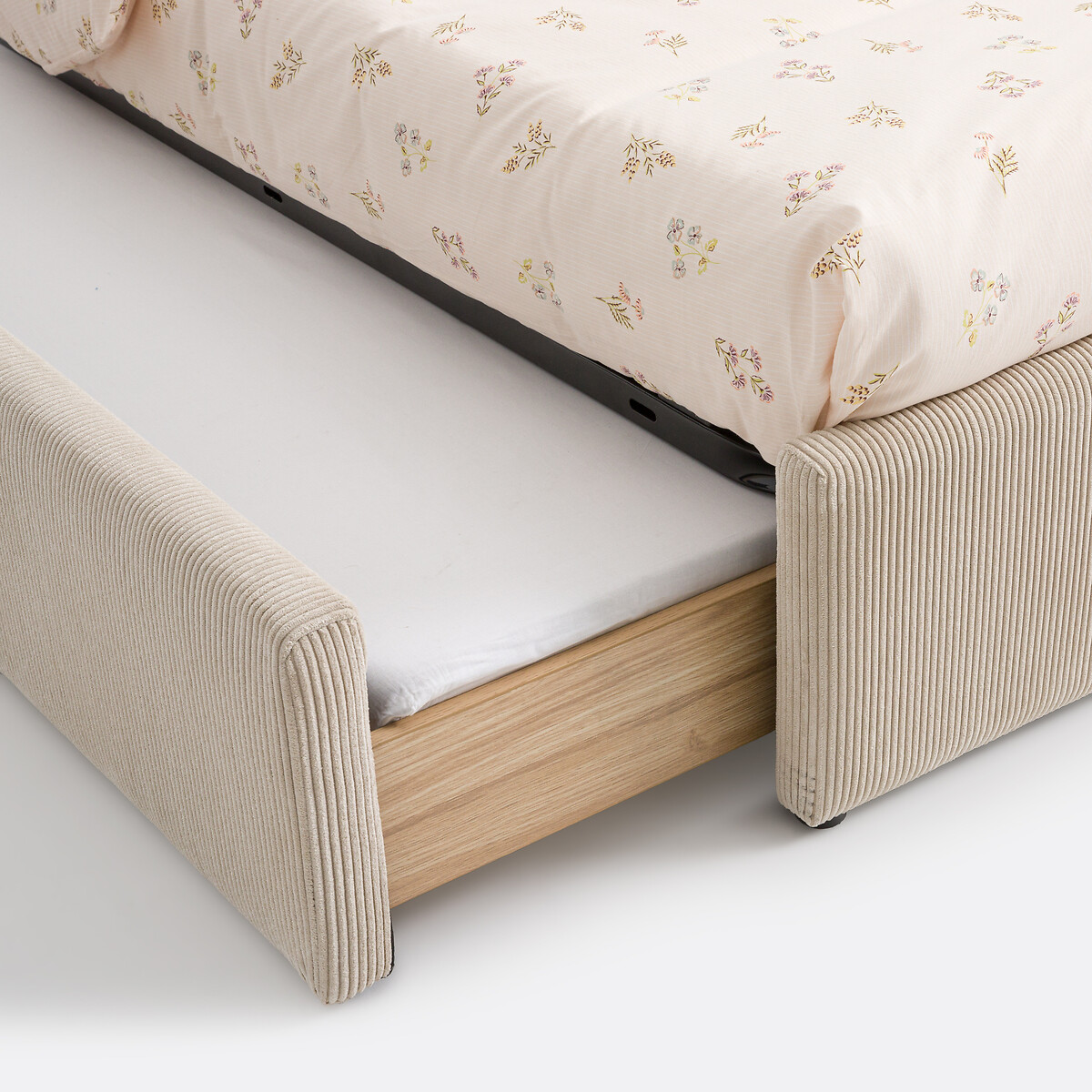 LA REDOUTE INTERIEURS<br>Cama de veludo cotelê com lade Taglia