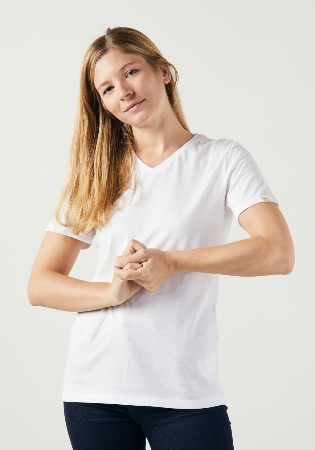 WE ARE ZRCL Damen V-Neck T-Shirt Basic White