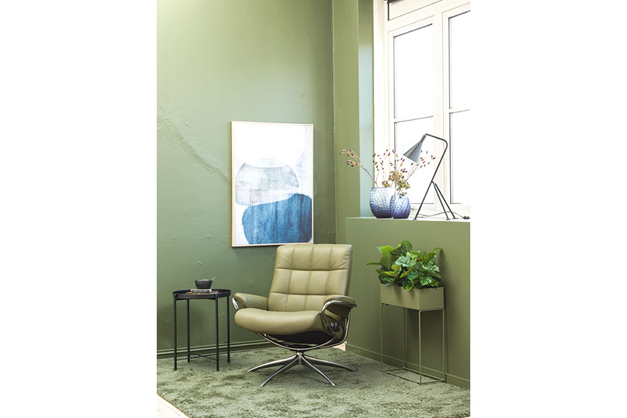 London lenestol lav Hud Paloma dark olive. Lav rygg. Alu understell
