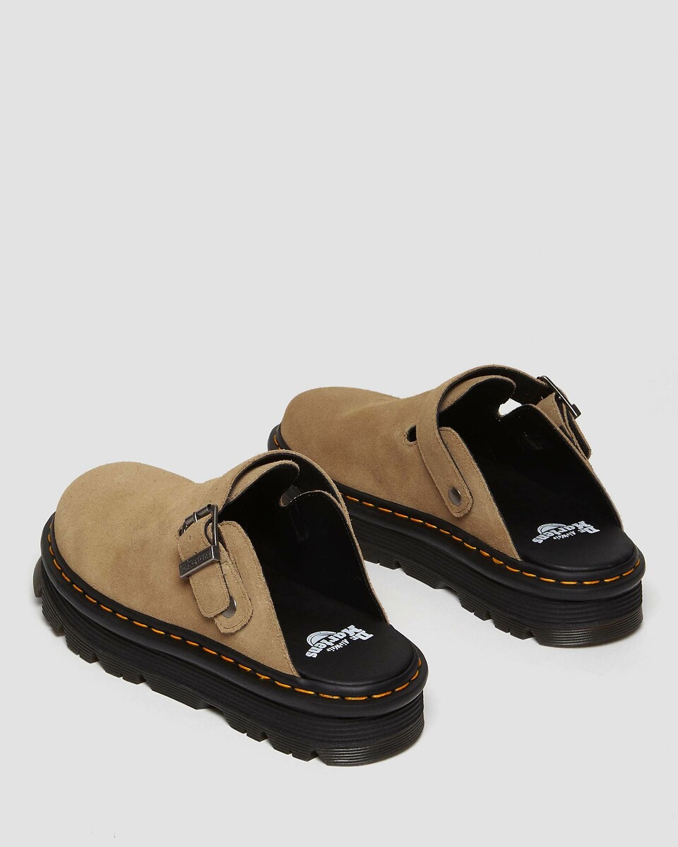 DR. MARTENS<br>Mules de camurça fechadas ZebZag
