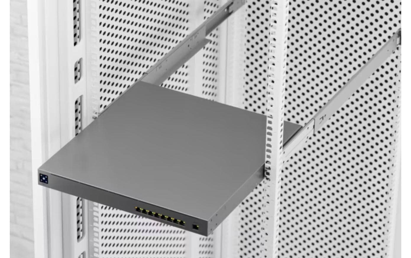 PoE++ Switch UniFi Mission Critical 9 Port<br>Infrastruktur-PoE-Switch mit unterbrechungsfreier Stromversorgung