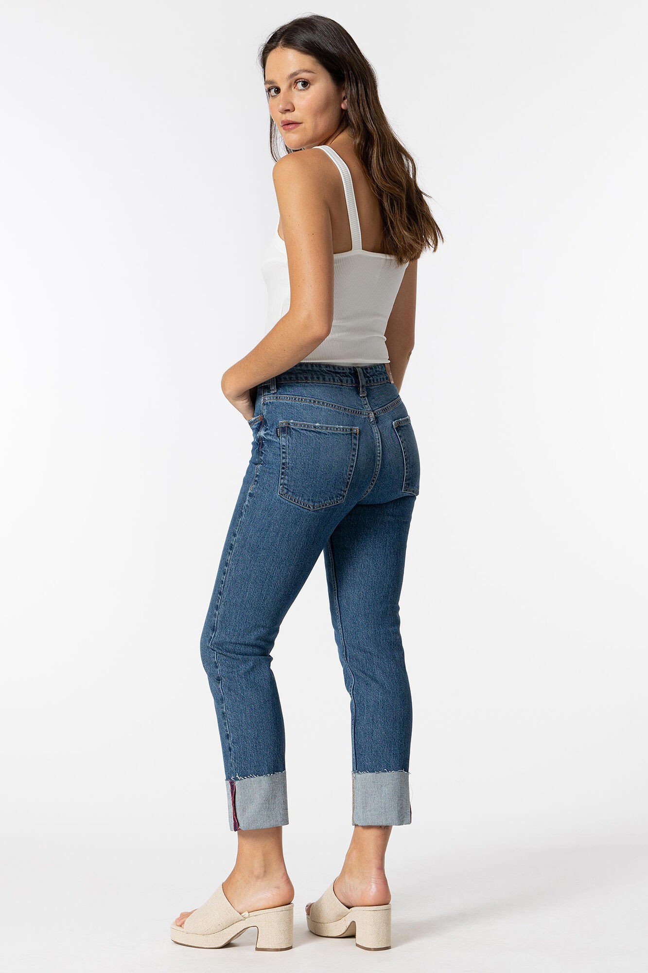 Calça jeans Amy de cintura alta e corte reto