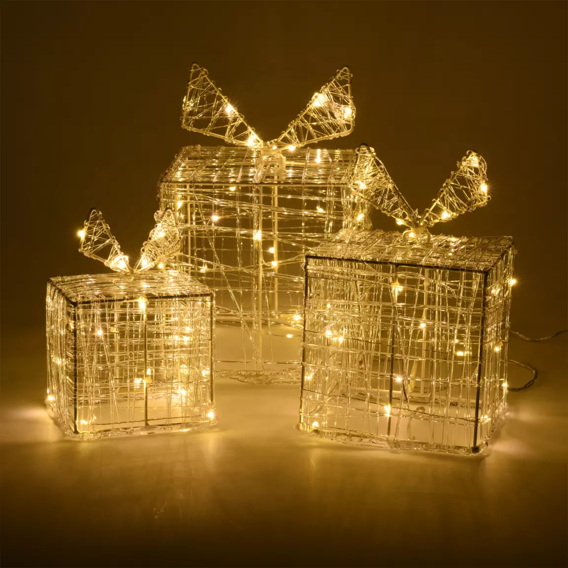 Lot de 3 cadeaux lumineux 90 LED (H20 cm) Santa Blanc chaud
