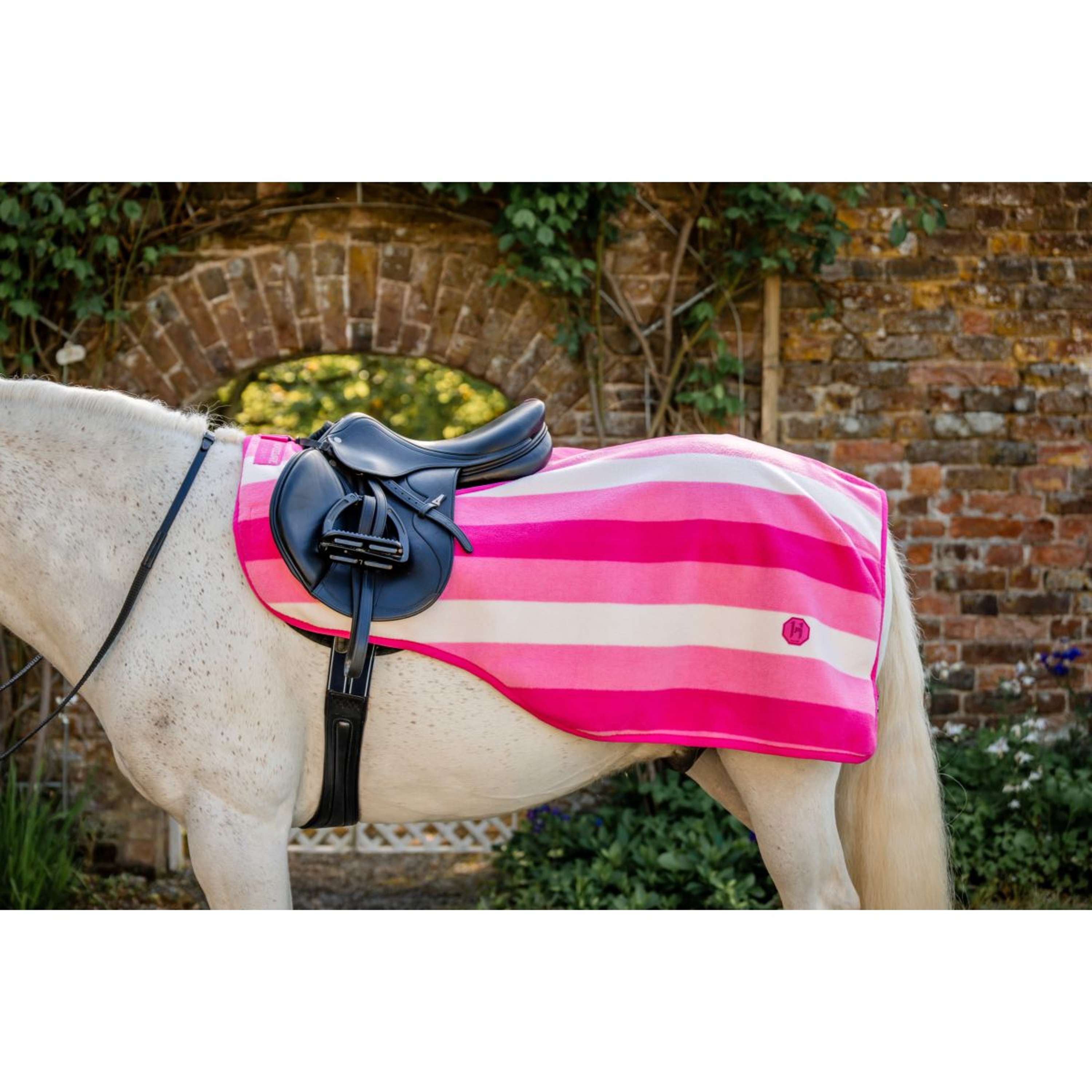 Horseware Uitrijdeken Newmarket Witney Pink