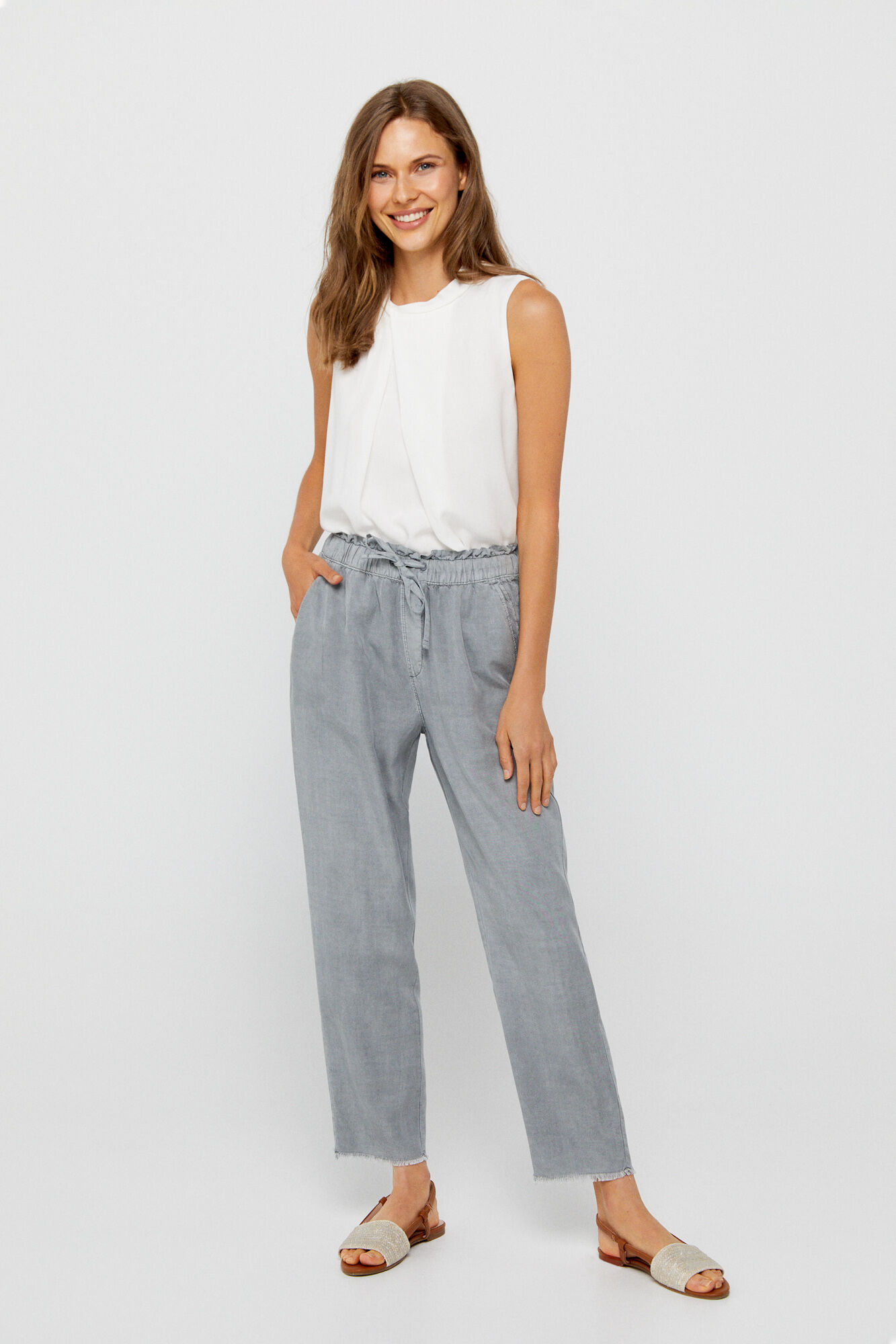 Calças fluidas em 100% Tencel - Cinza