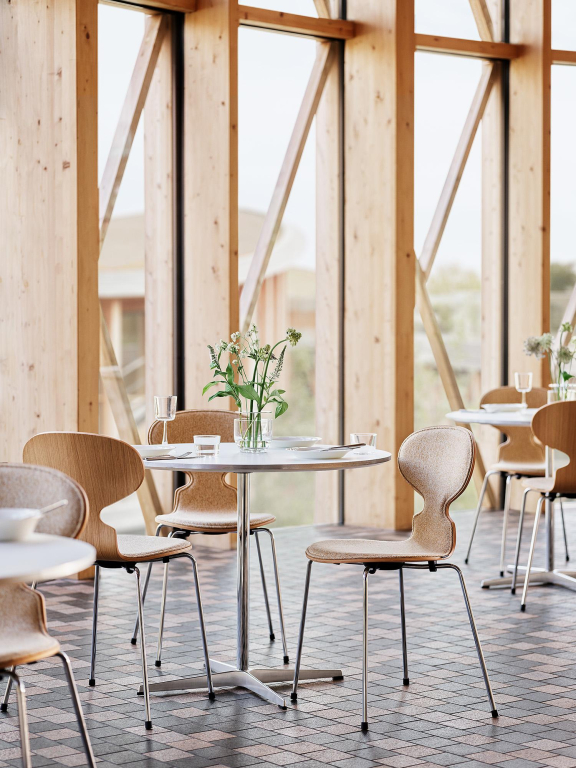 Fritz Hansen Ant 3-poot stoel chrome onderstel Vanir 193