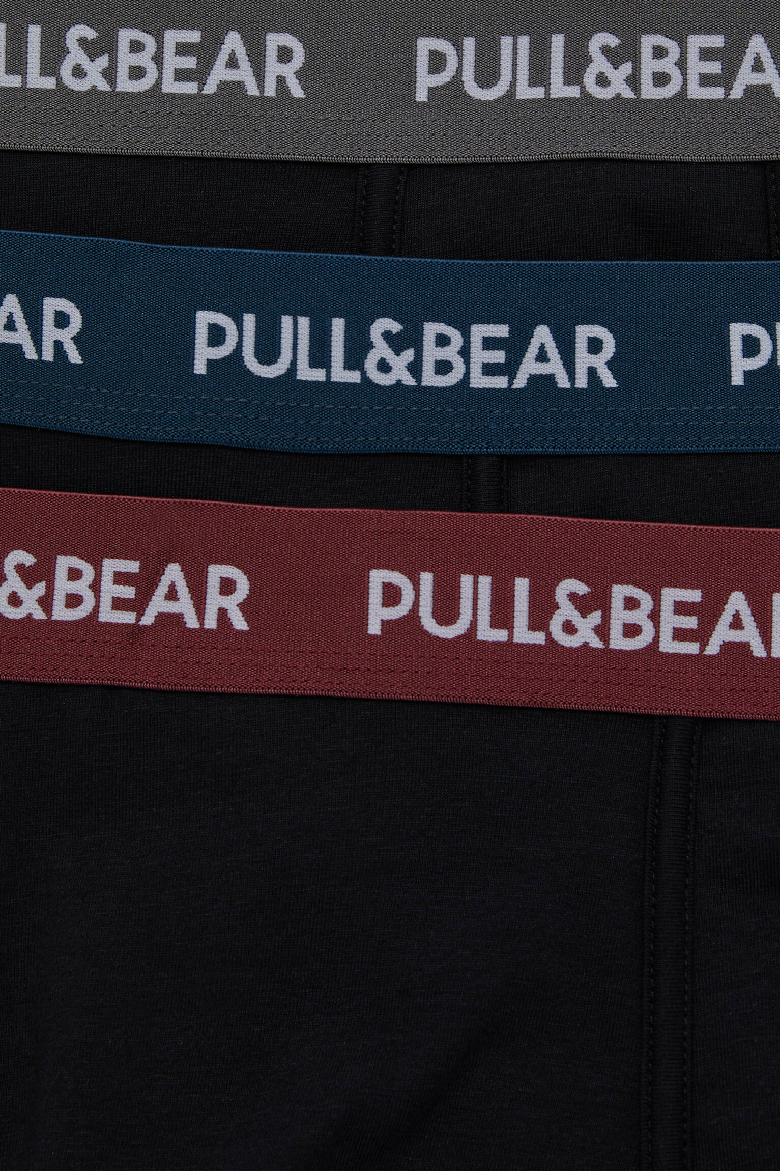 Pacote com 3 cuecas boxer com logo pequeno - modelos variados