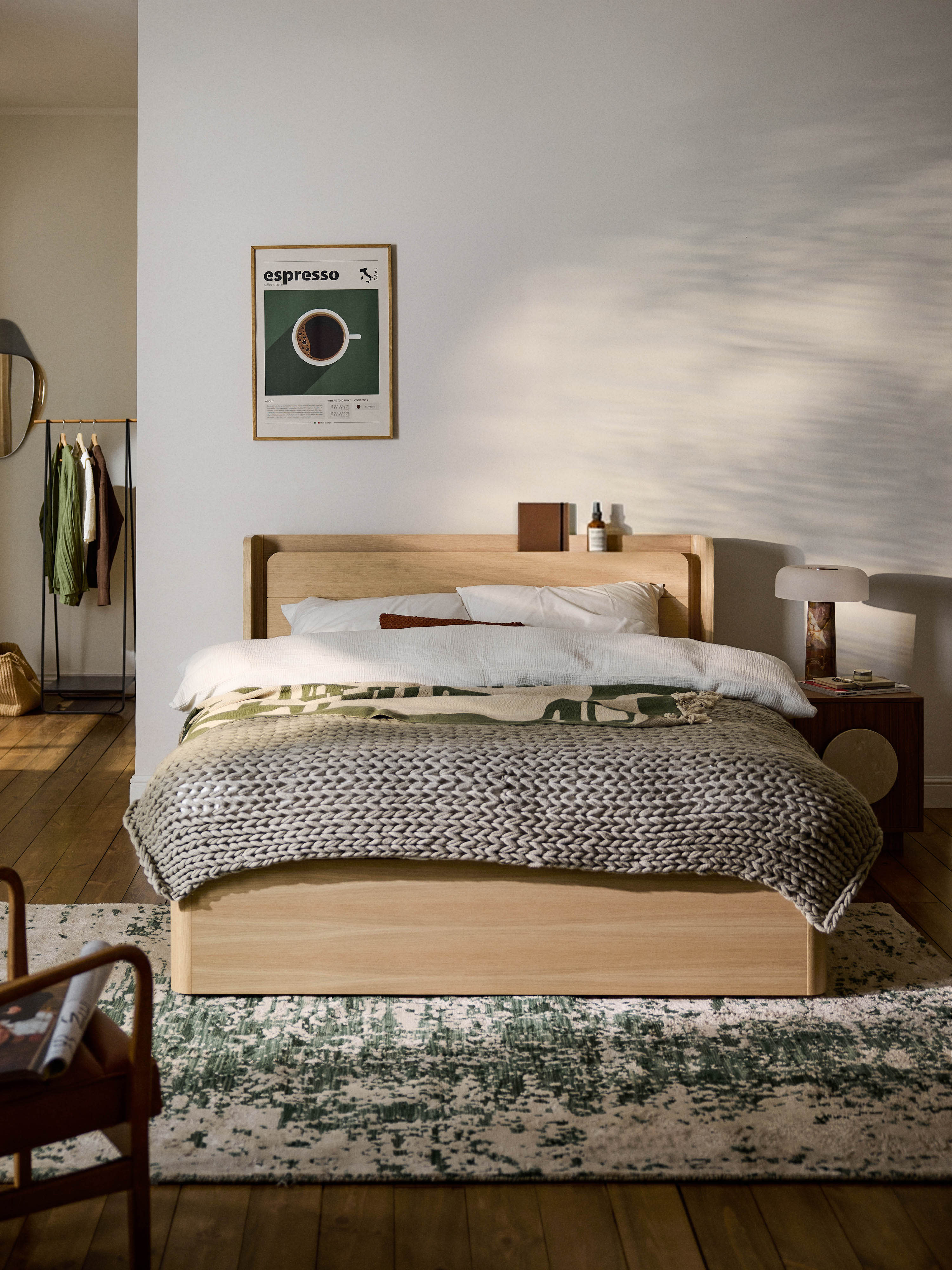 Houten bed Allow met lades