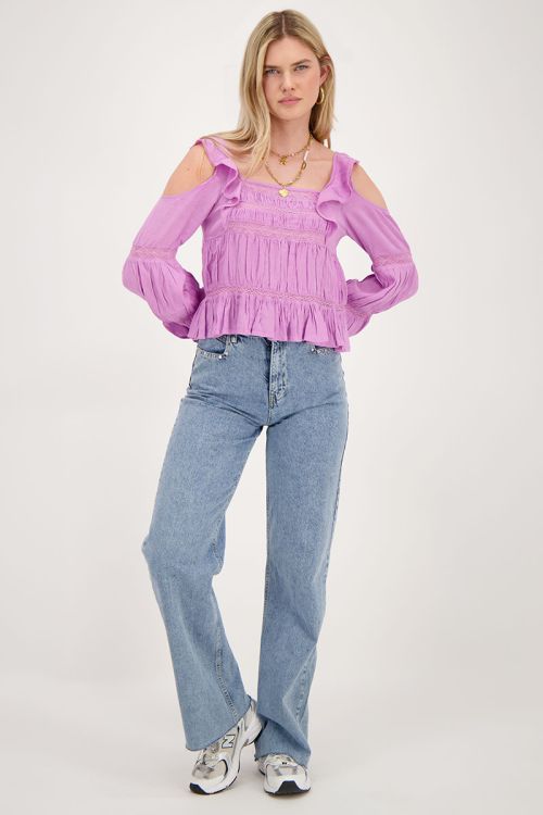 Paarse top met lange mouwen met tapes en ruffles