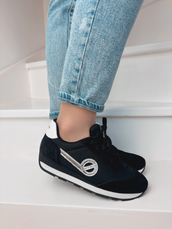 No Name - CITY RUN JOGGER Black/Black
