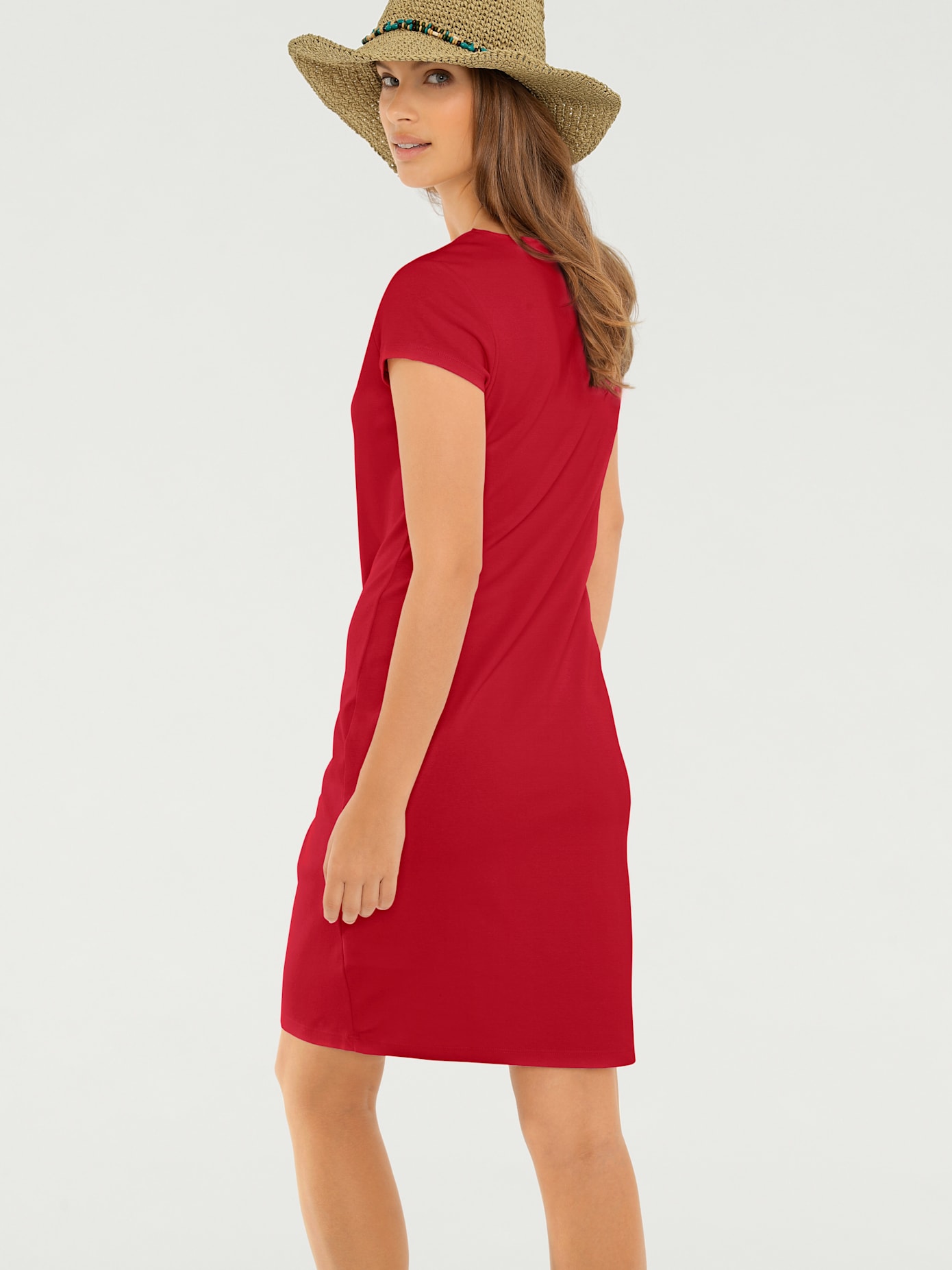 Robe légère basique sobre en qualité estivale