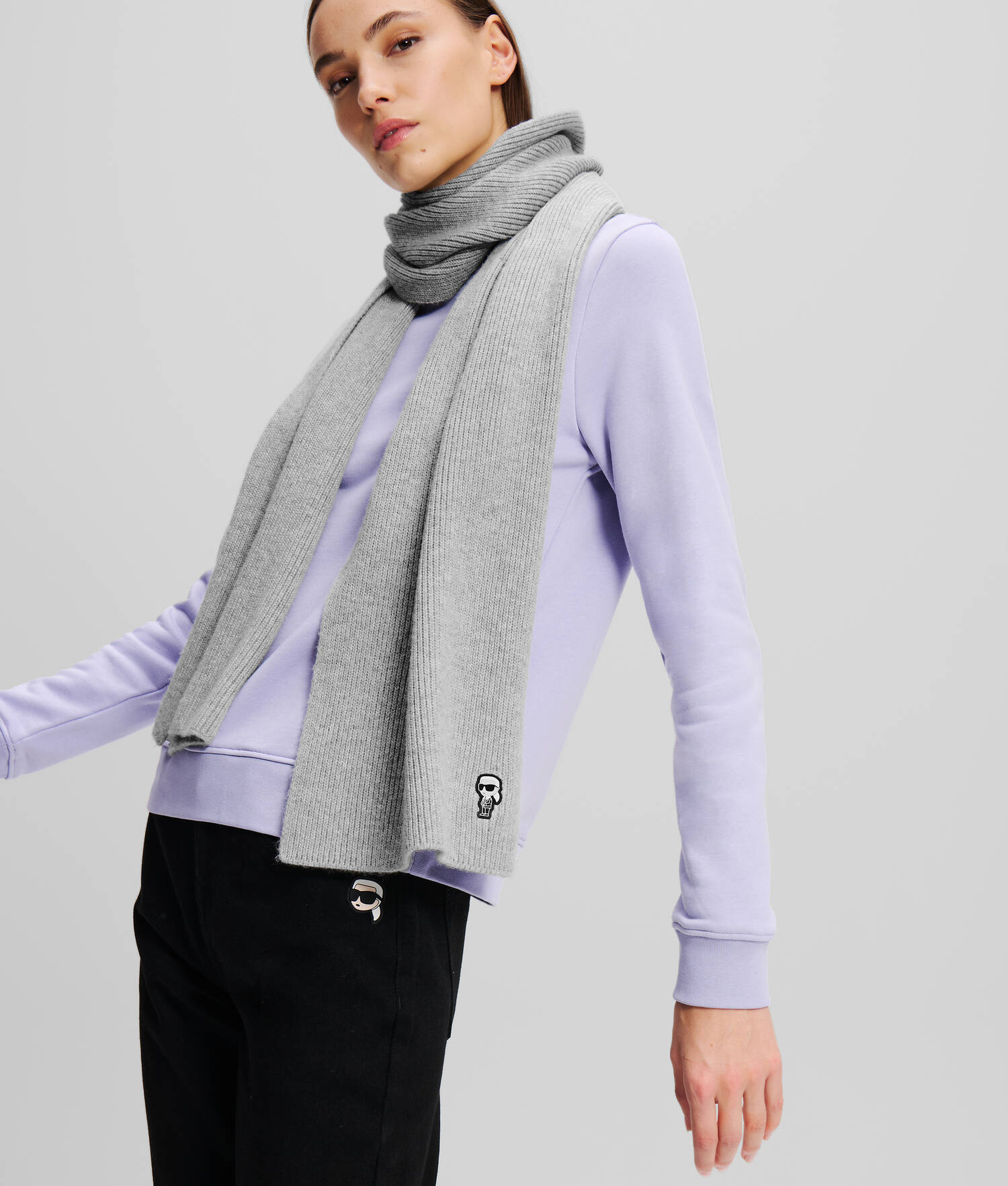 ÉCHARPE EN TRICOT K/IKONIK
