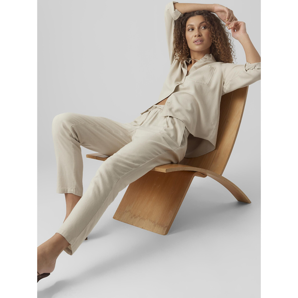VERO MODA<br>Calças retas, comprimento 7/8
