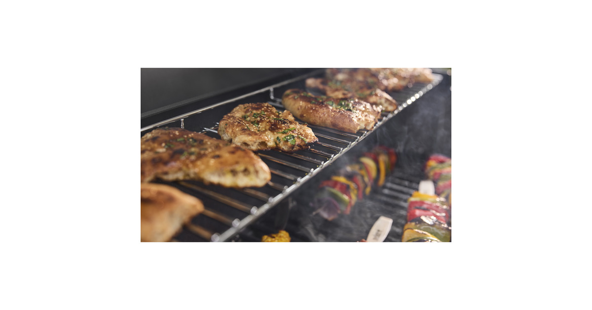 WeberGenesis E-435W gasbarbecue  (Zwart/metaal)
