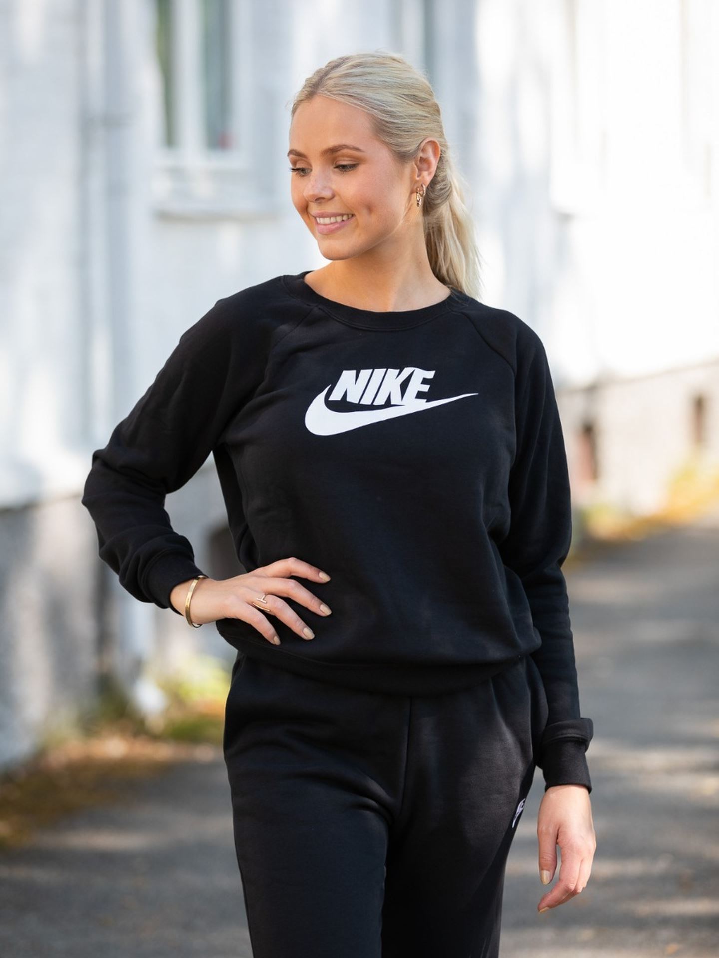Essential Fleece Crew